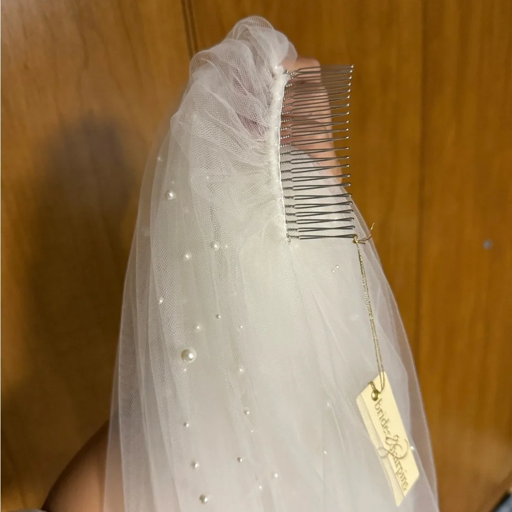 Brides & Hairpins Arwen Imitation Pearl Cathedral Veil